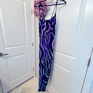 🔥🔥BRAND NEW Dillards City Vibe Sequence Swirl Dress